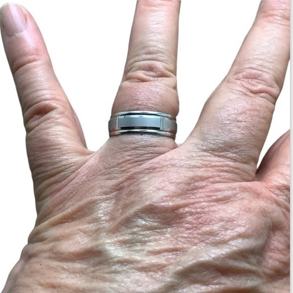 Sterling Silver 10k Unisex Wedding Band Ring Sterling Silver 10k Unisex Wedding Band Ring